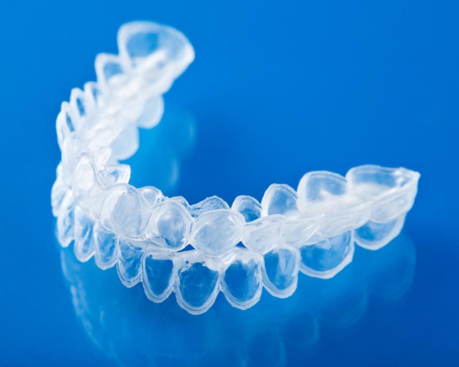 clear plastic aligner I invisalign pikesville md